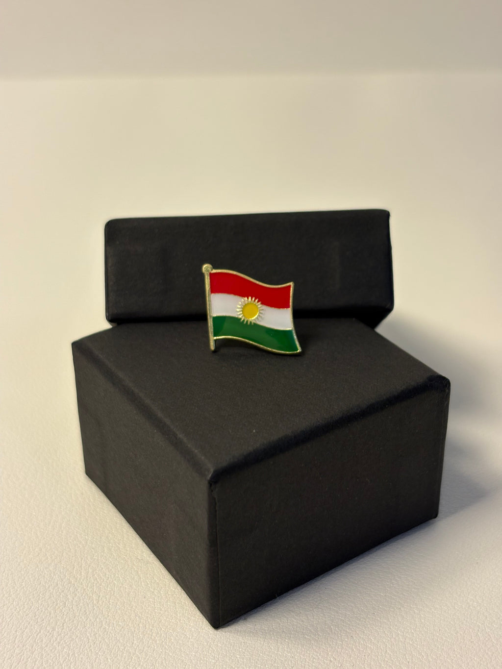 PIN'S DRAPEAU KURDISTAN
